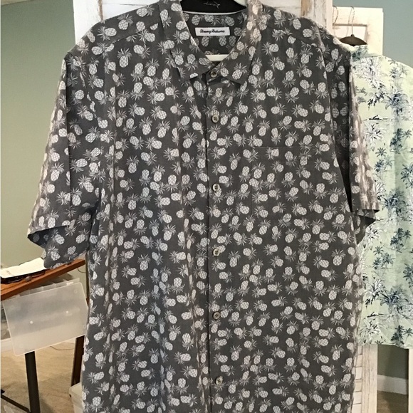 Tommy Bahama Other - Tommy Bahama Gray Pineapple Print Casual Button Down Shirt